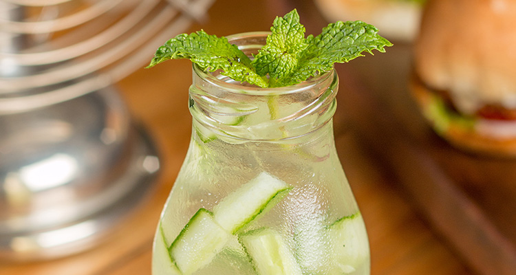 Breezy_Cocktails_Cool_cucumber