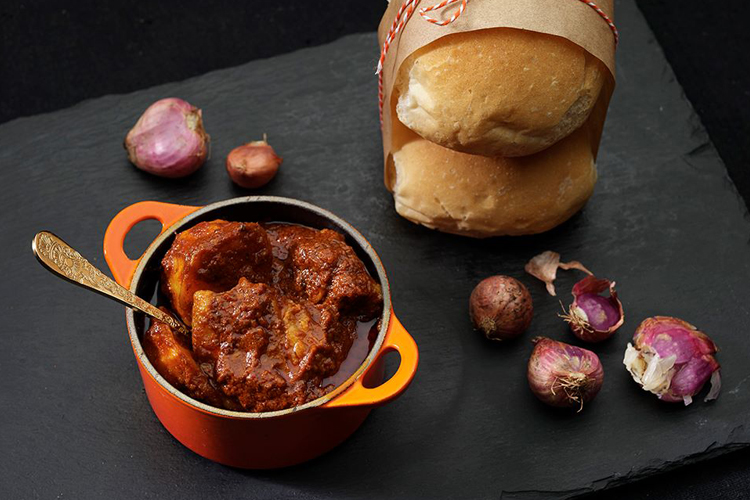 01082016-CurryBrothers2