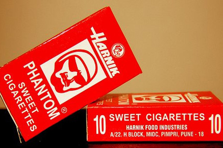 phantom cigarettes near me sweet : r/IndiaNostalgia Cigaronne Phantom Slims Silver