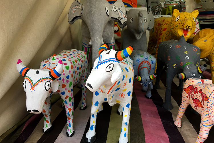 040117_papermachedastkar
