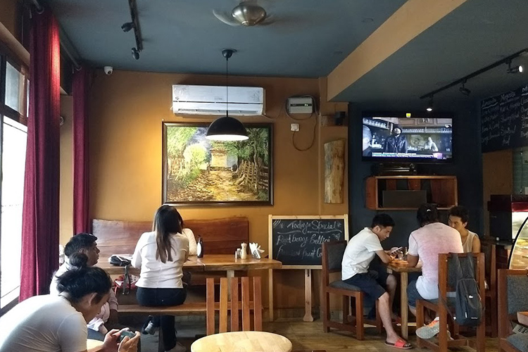 A Cafe Overlooking The Yamuna Serving Affordable Cocktails? Even We