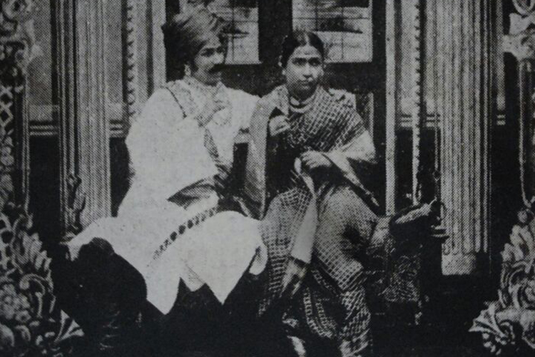 LadyAnandi-i