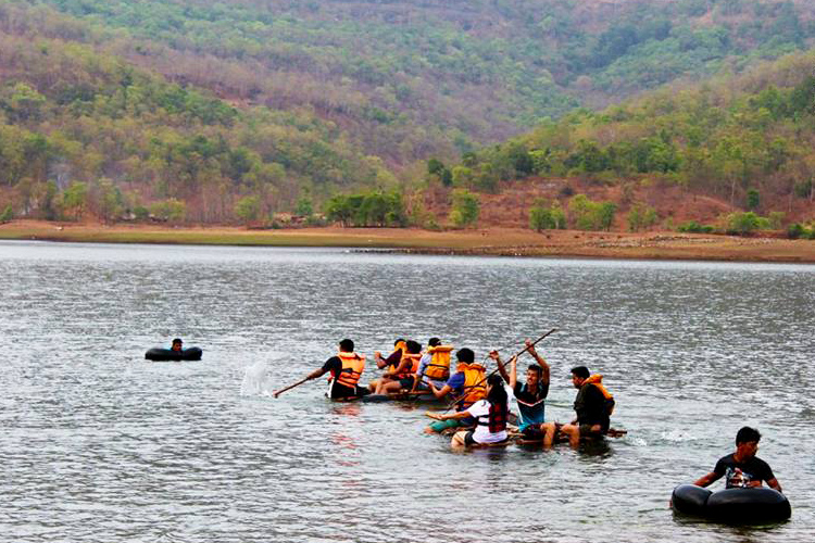 Make Your Own Raft And Sail Away On This Weekend Camping Getaway | LBB