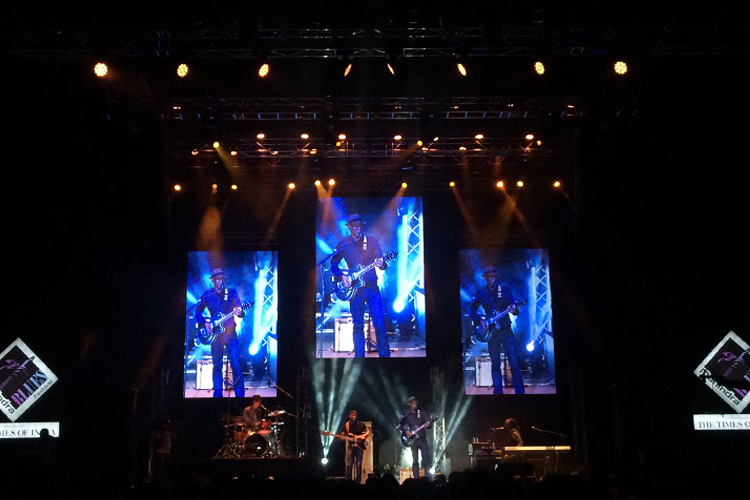 13122016_mahindrablues2