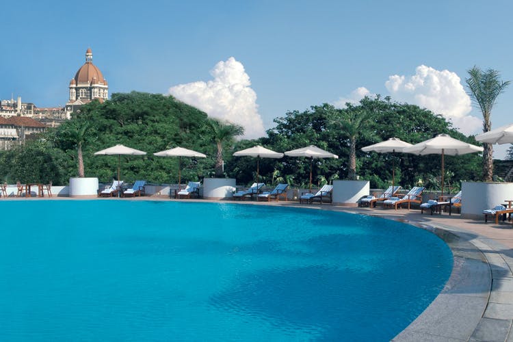 7 Best Swimming Pools In Mumbai Without Membership To Swim In 2024