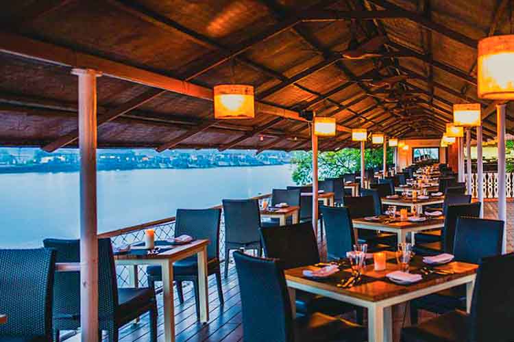 5 Iconic Restaurants You Need To Eat At On Your Next Visit To Goa LBB